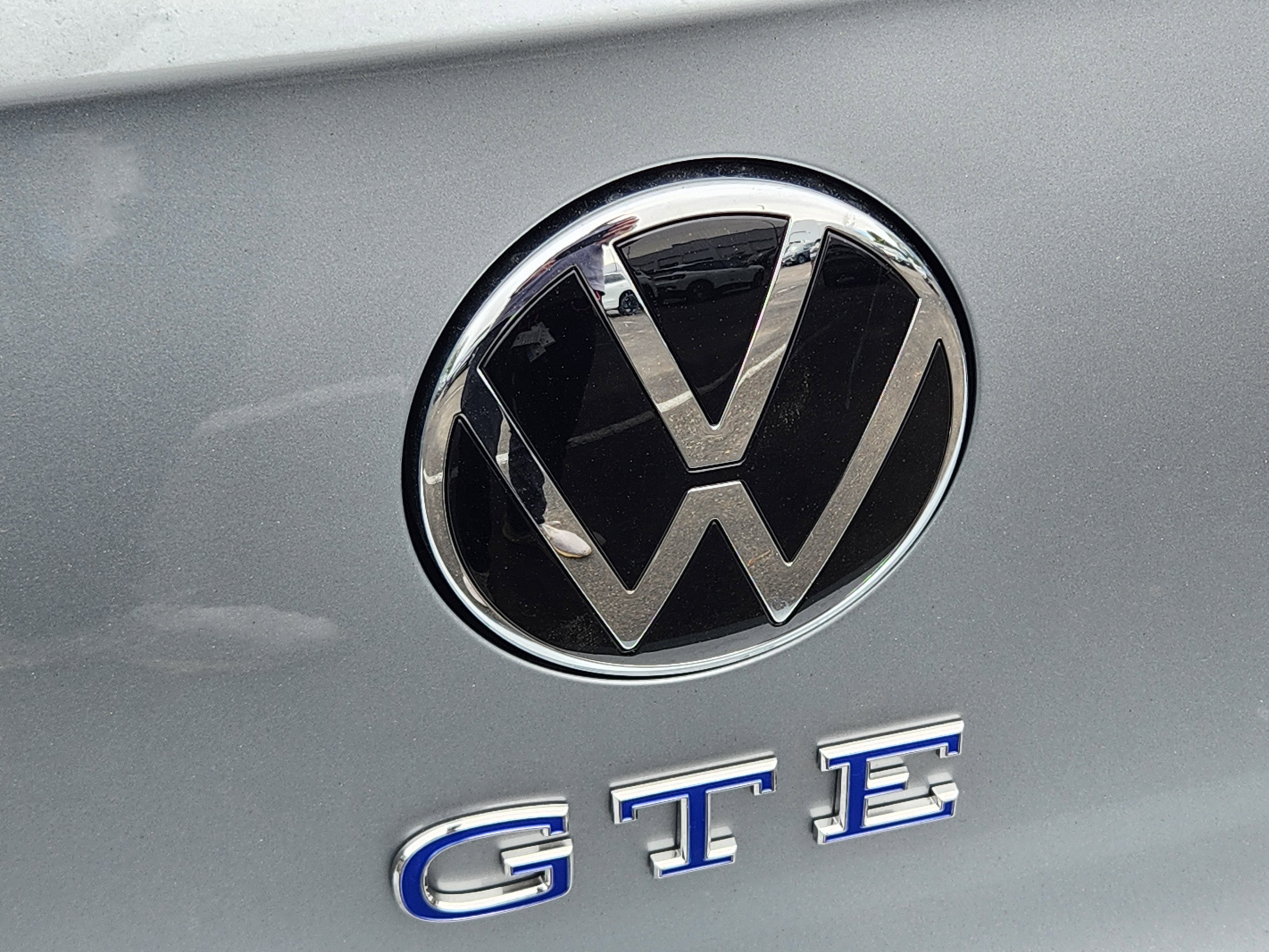 New 2025 Volkswagen Golf SE image 22