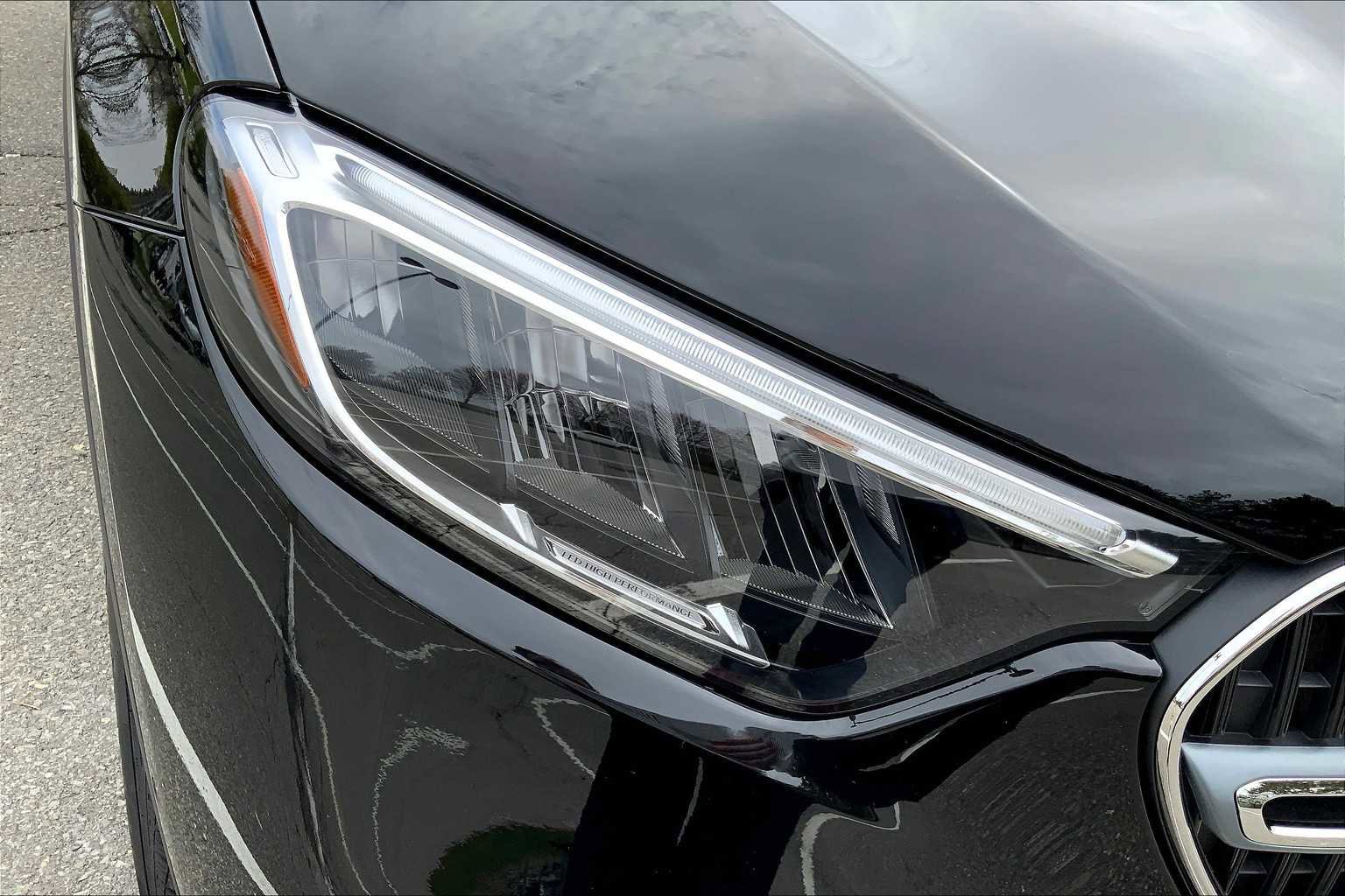 Certified 2025 Mercedes-Benz GLC 300 4MATIC image 17
