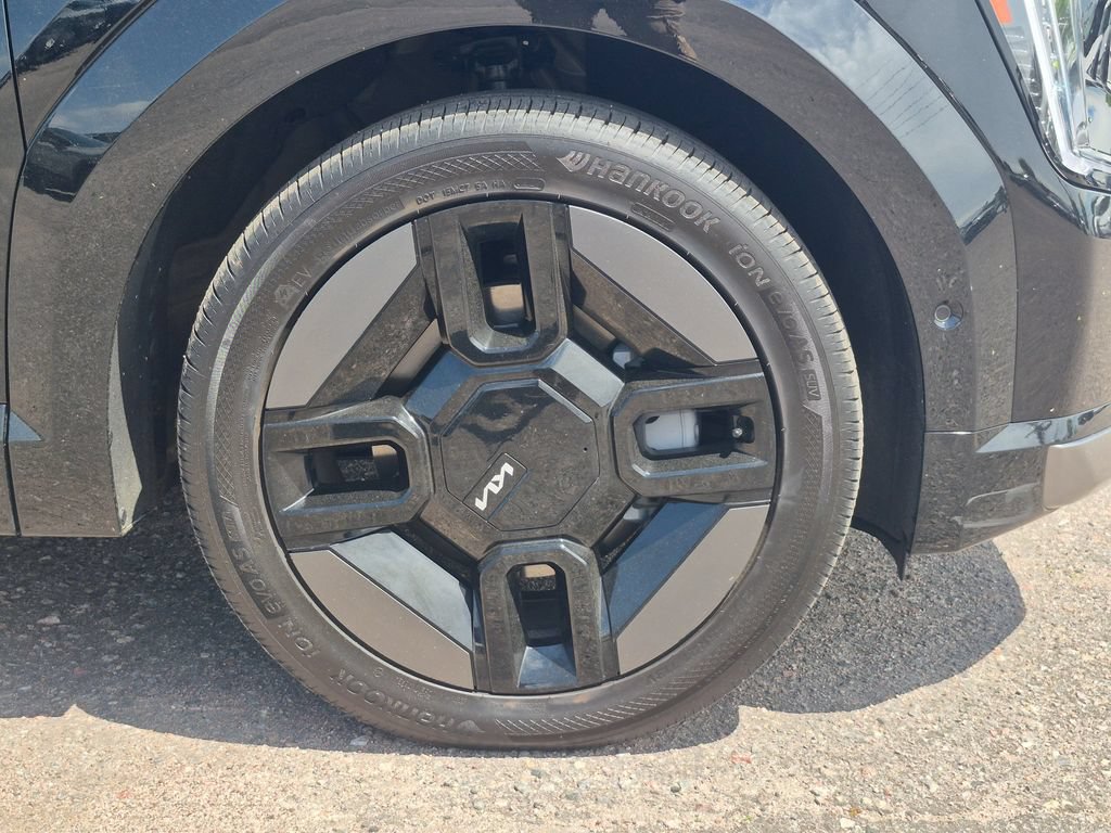 Certified 2024 Kia EV9 GT-Line AWD/4WD image 19