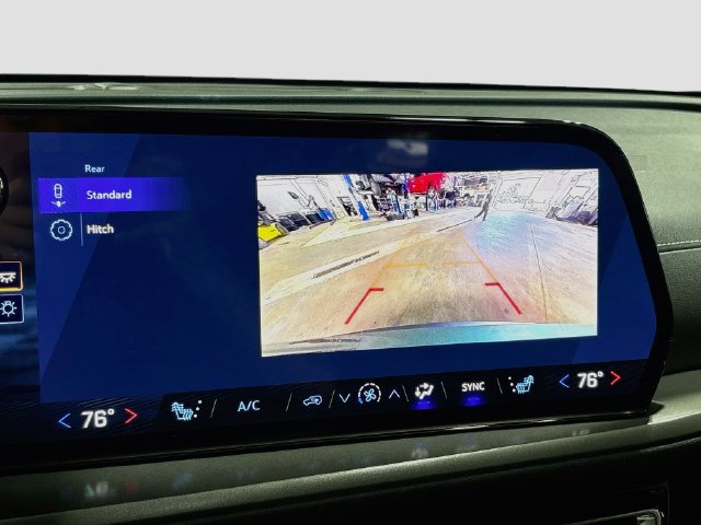 New 2027 Chevrolet Traverse LT w/ LPO, Floor Liner Package FWD image 15