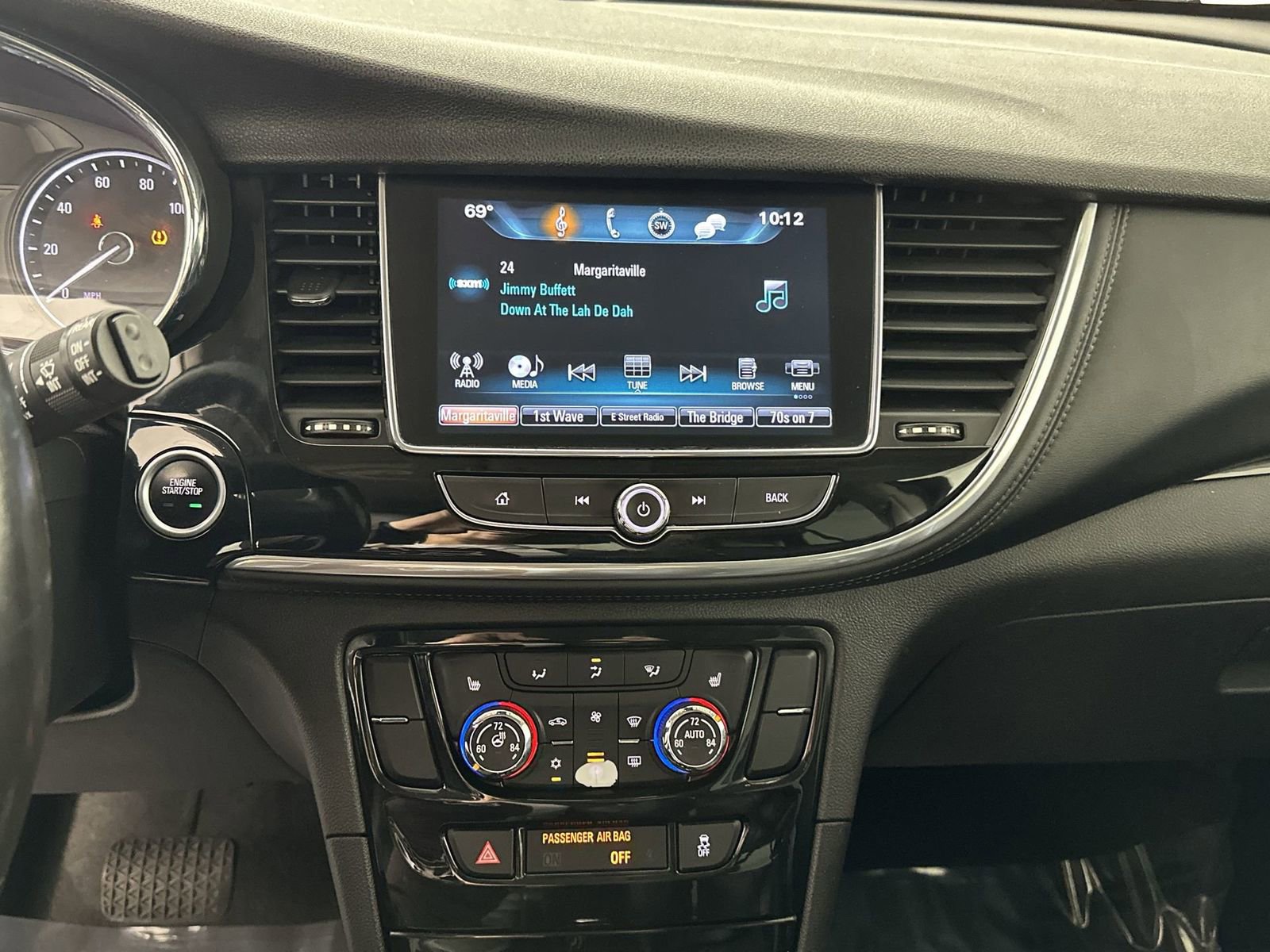 Used 2017 Buick Encore Essence image 21