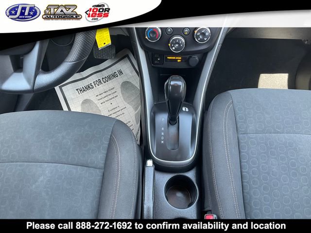 Used 2022 Chevrolet Trax LS w/ Tint and Cruise Package FWD image 11