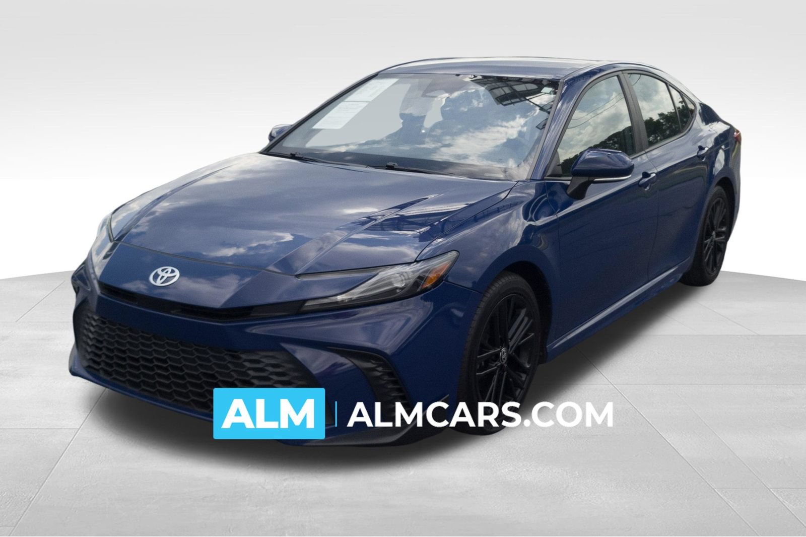 Used 2025 Toyota Camry SE
