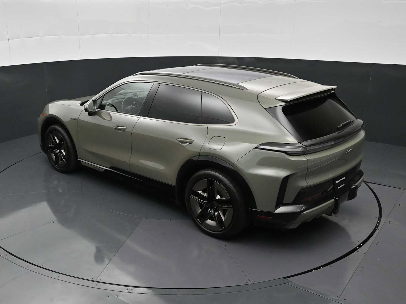 New 2026 Porsche Cayenne Turbo AWD/4WD image 38