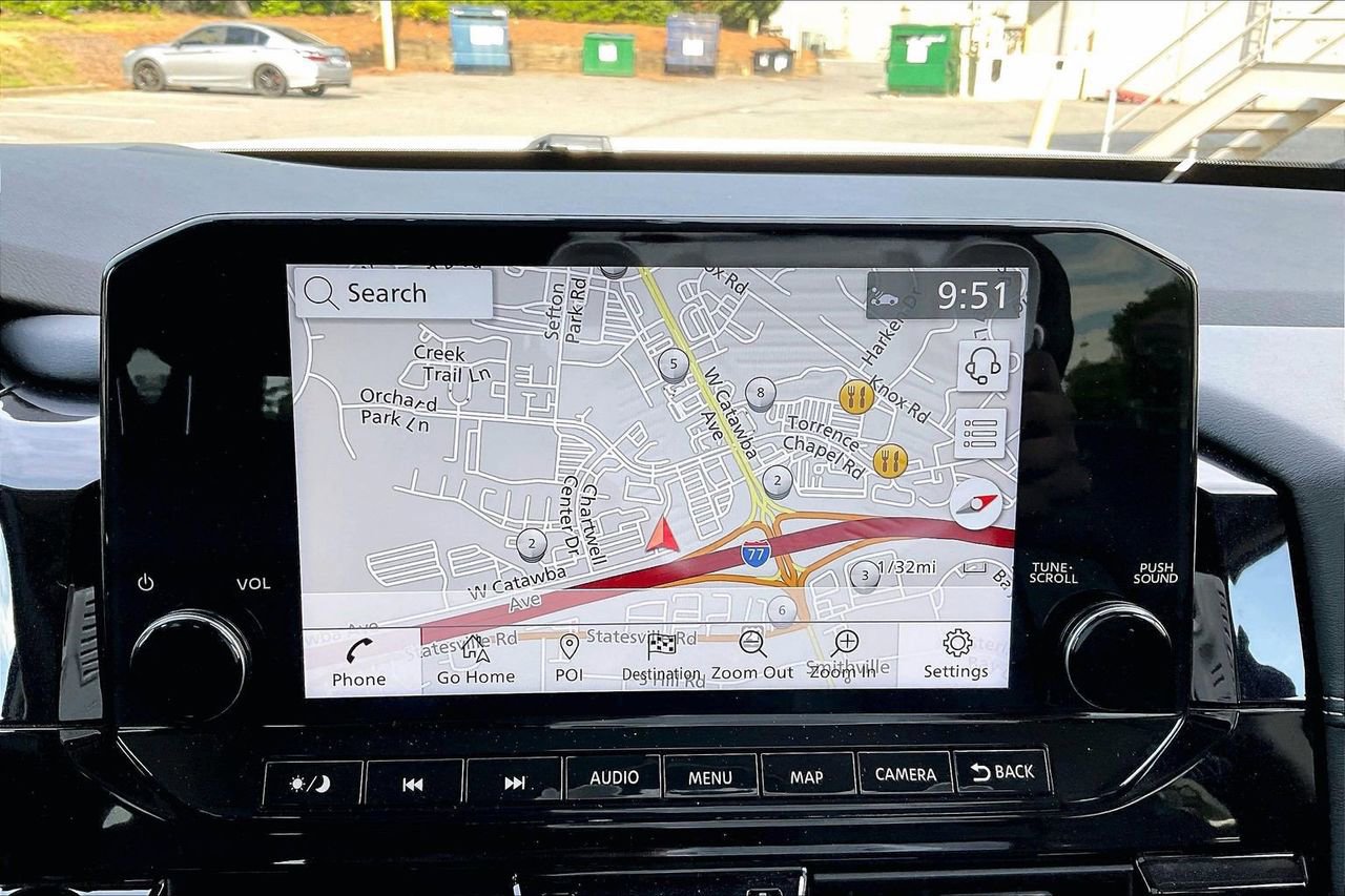 Used 2023 Nissan Pathfinder Platinum image 14