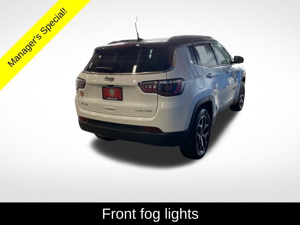 Used 2025 Jeep Compass Limited AWD/4WD image 17