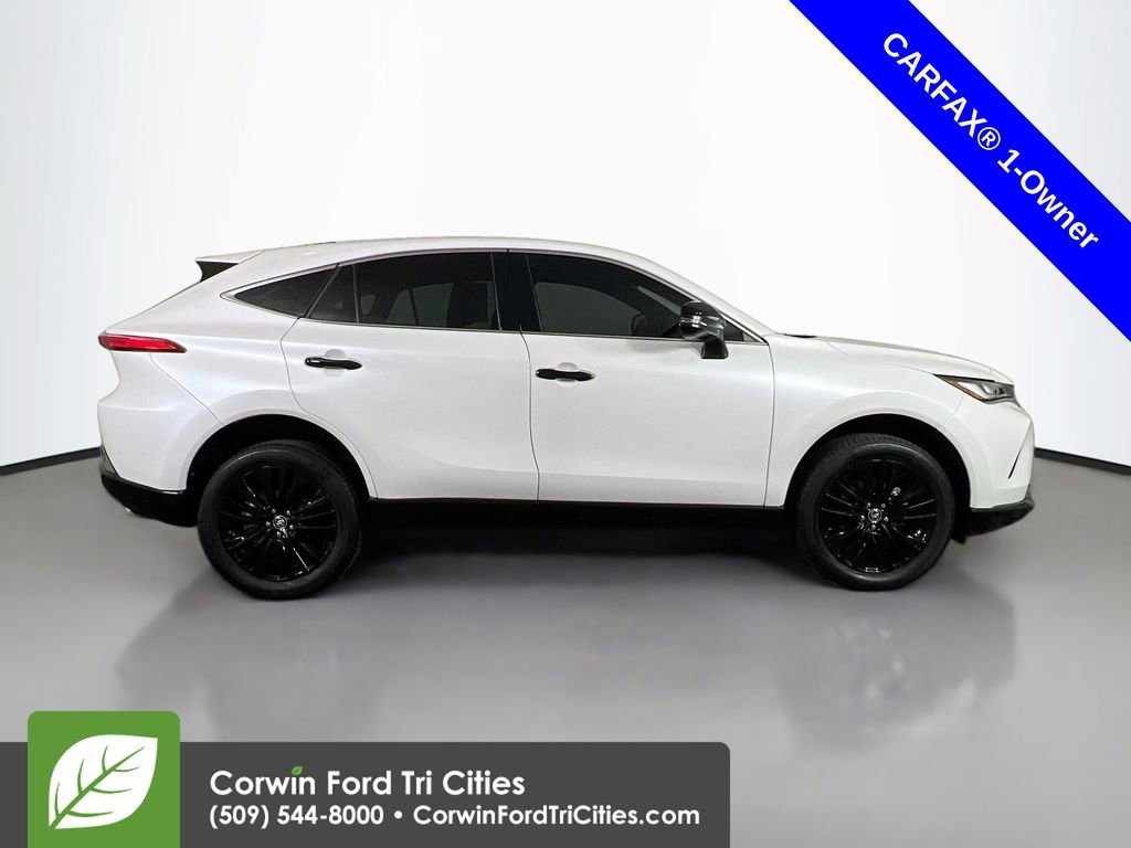 Used 2024 Toyota Venza Nightshade image 18