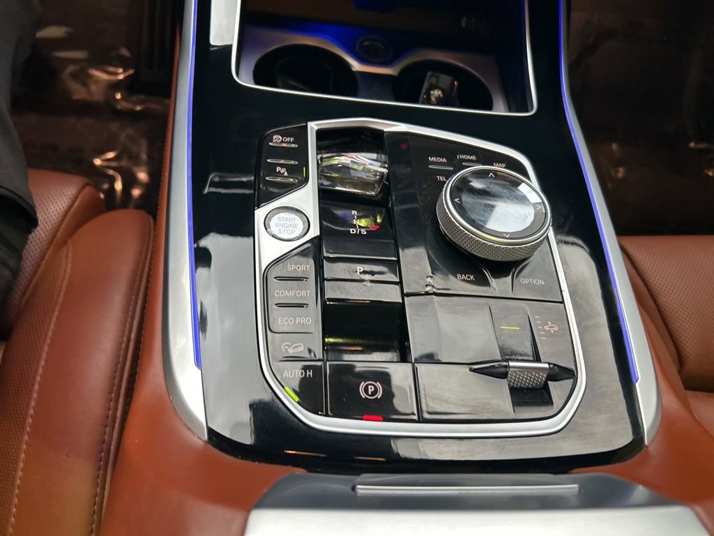 Used 2023 BMW X7 M60i w/ Executive Package image 62