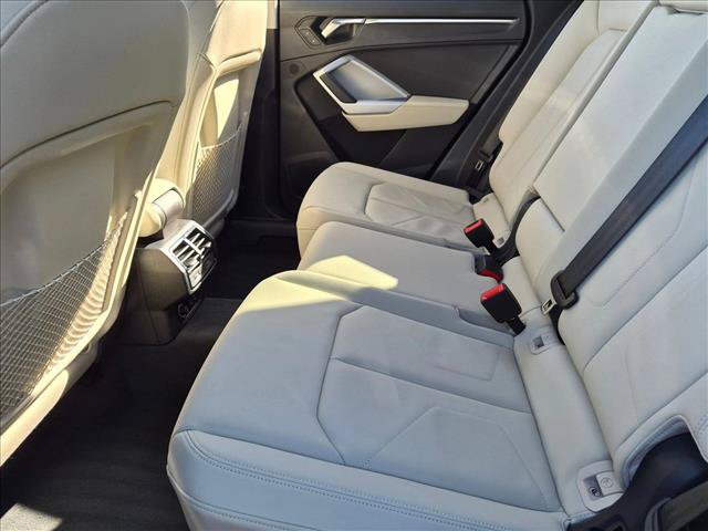 Used 2022 Audi Q3 2.0T Premium AWD/4WD image 16