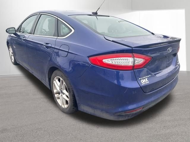 Used 2016 Ford Fusion SE w/ Equipment Group 202A image 3