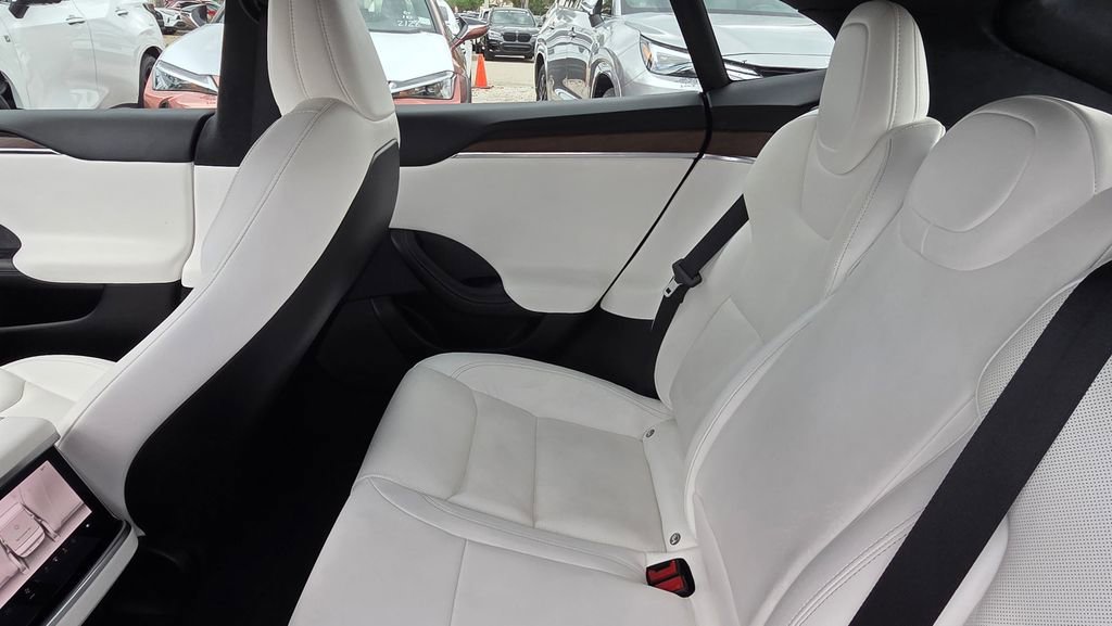 Used 2022 Tesla Model S AWD/4WD image 17