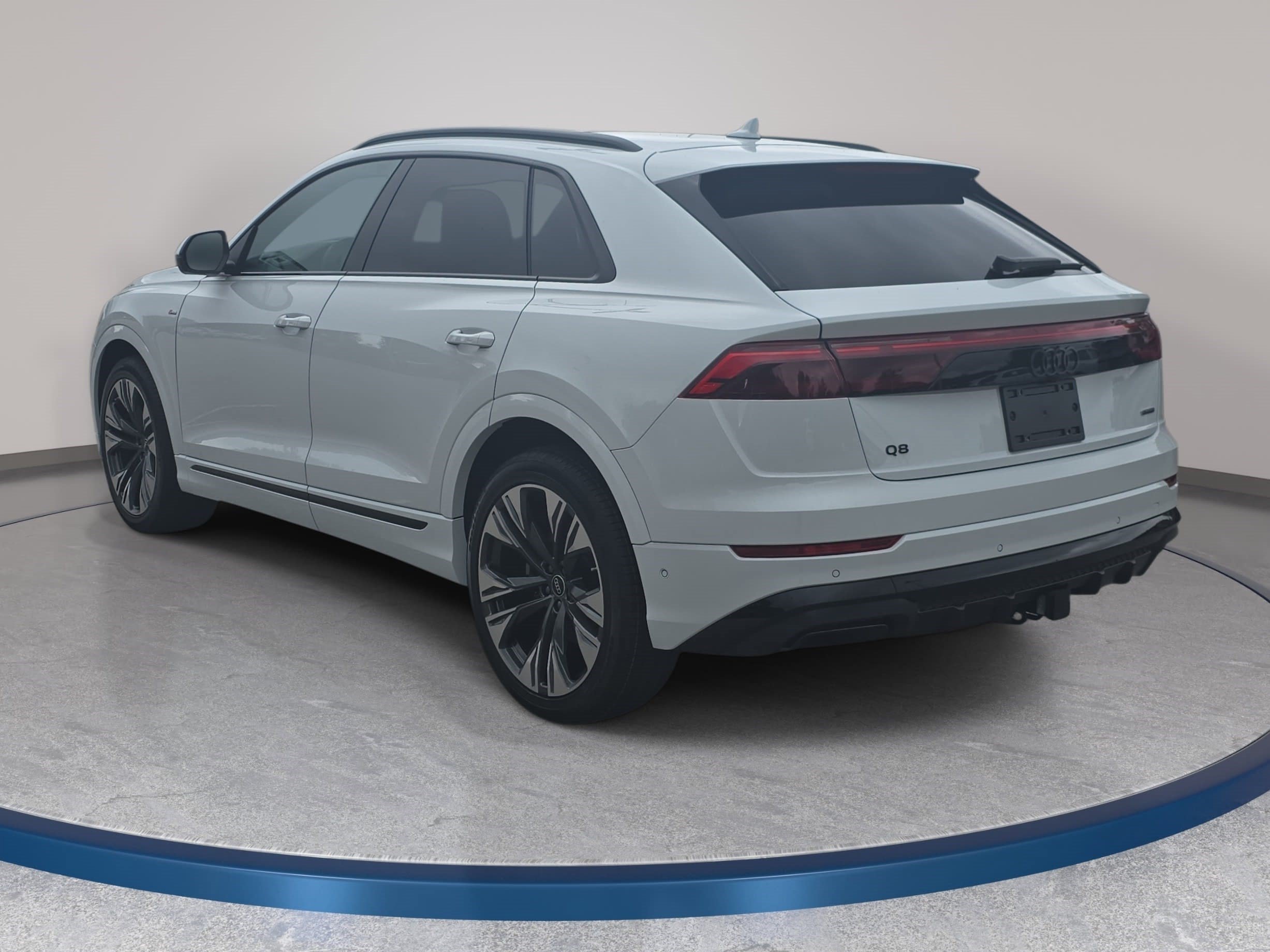 New 2027 Audi Q8 Premium Plus AWD/4WD image 7