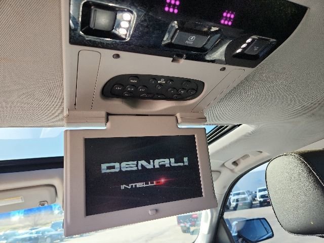 Used 2019 GMC Yukon Denali w/ Denali Ultimate Black Edition AWD/4WD image 36