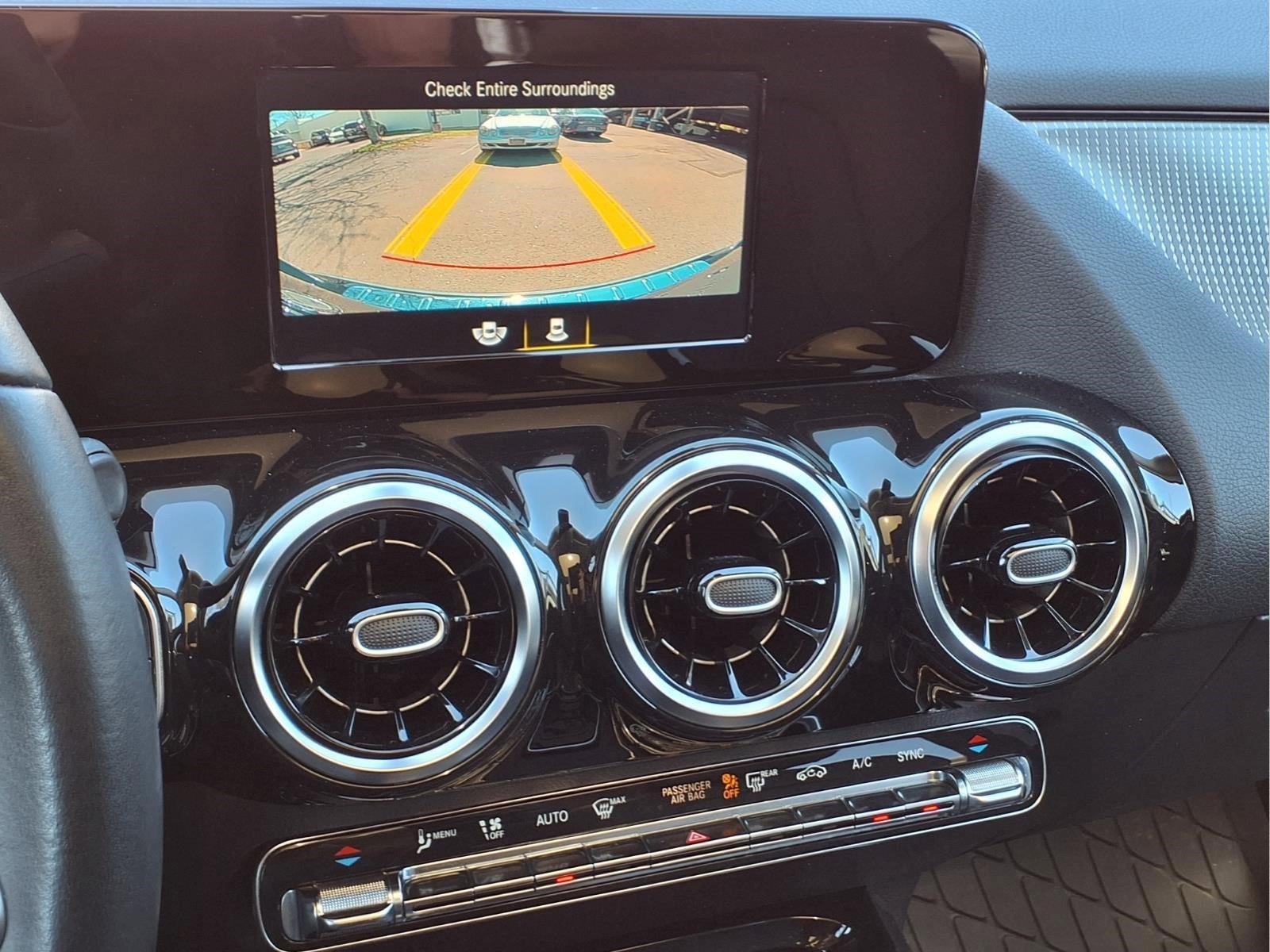 Used 2021 Mercedes-Benz GLA 250 4MATIC image 22