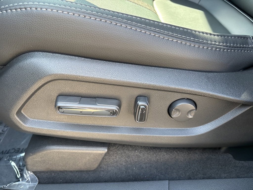New 2025 Honda Pilot Touring image 22