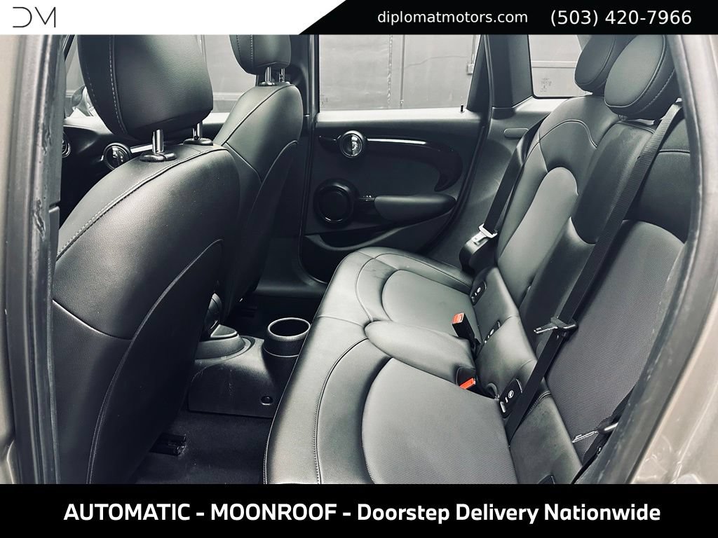 Used 2019 MINI Cooper 4-Door Hardtop w/ Signature Upholstery Package FWD image 22