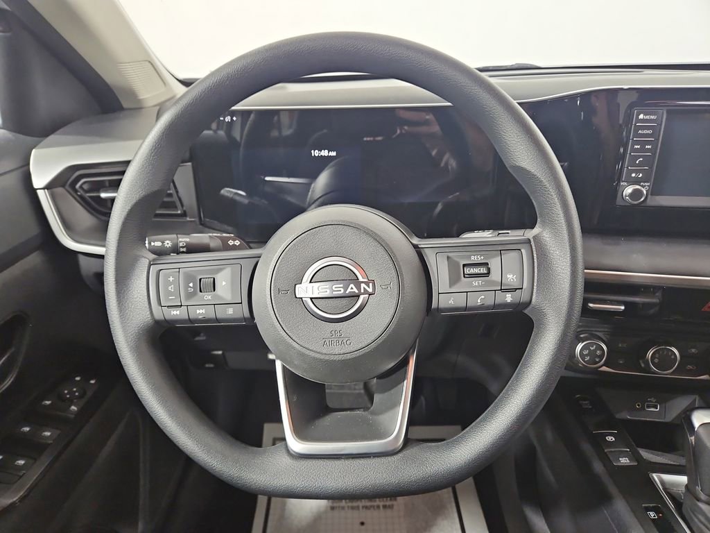 Used 2025 Nissan Kicks S image 15