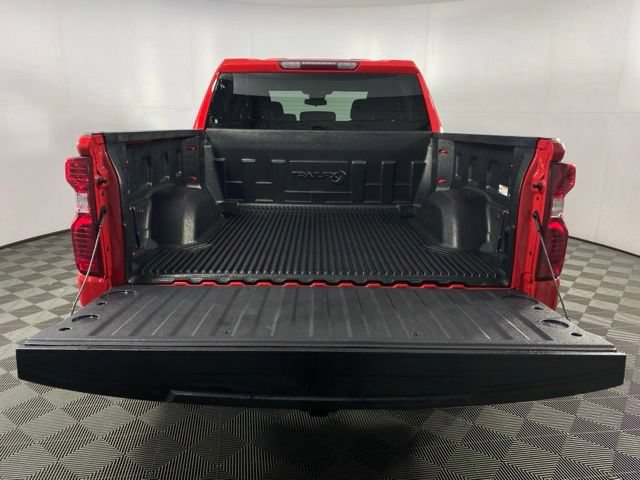 Used 2023 Chevrolet Silverado 1500 LT AWD/4WD image 25