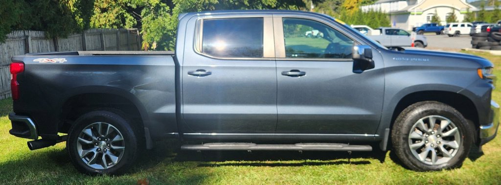Used 2022 Chevrolet Silverado 1500 LT AWD/4WD image 11