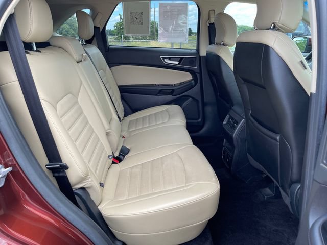 Used 2016 Ford Edge SEL w/ Equipment Group 201A AWD/4WD image 31