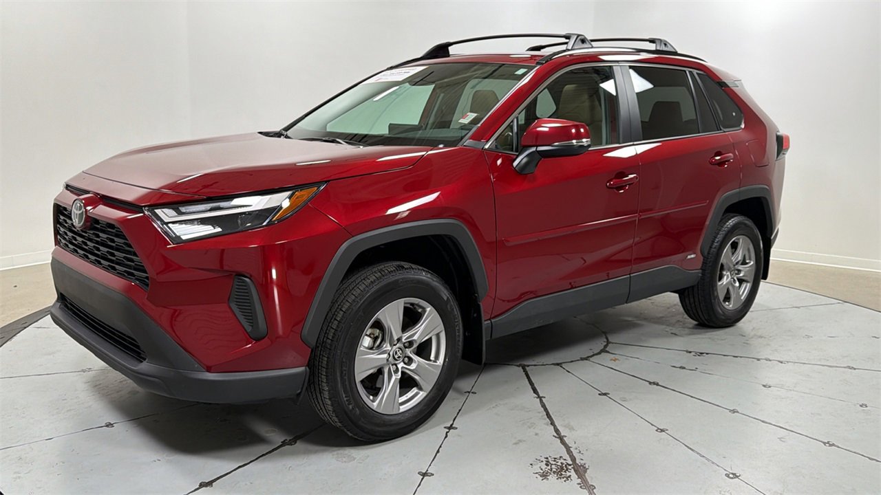Certified 2025 Toyota RAV4 XLE image 1