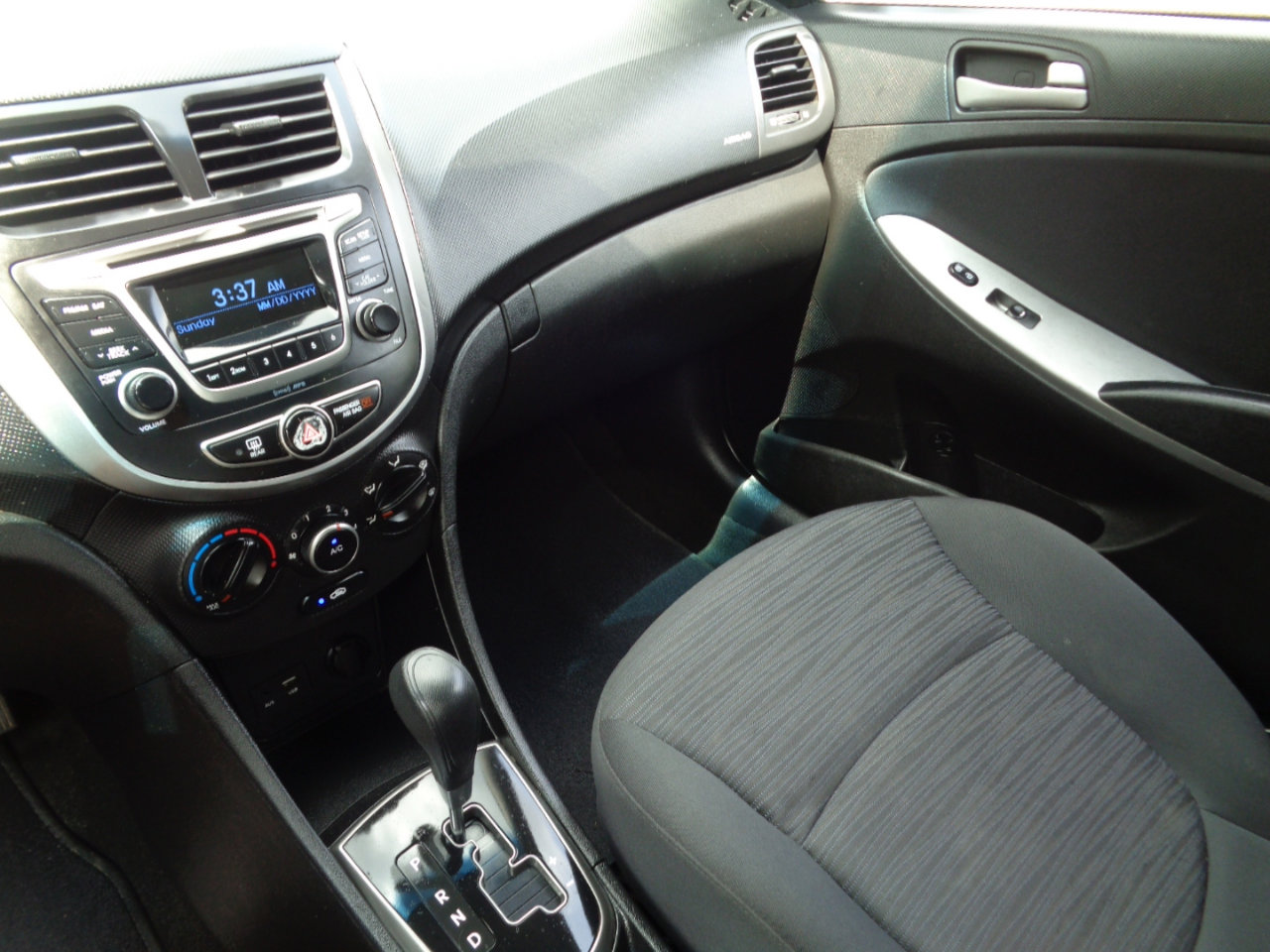 Used 2017 Hyundai Accent SE image 21