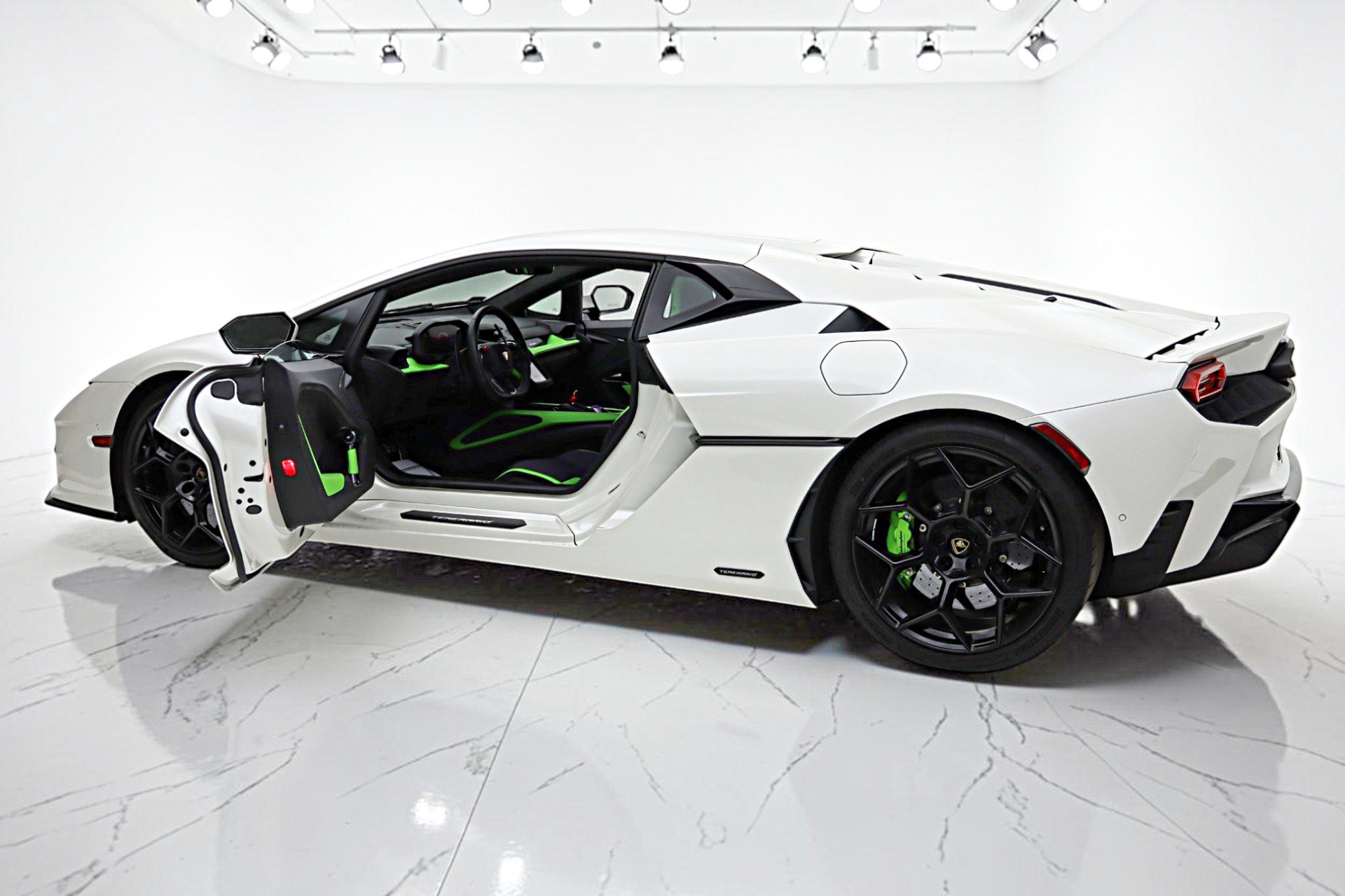 Used 2026 Lamborghini Temerario AWD/4WD image 5
