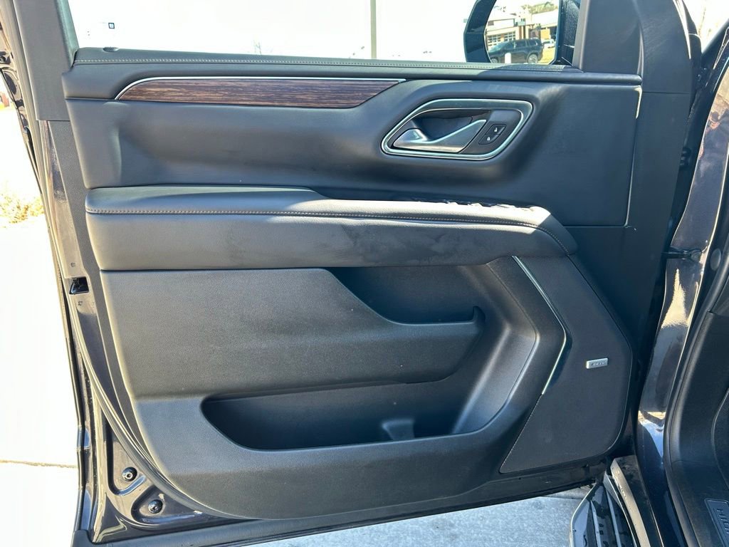 Used 2022 Chevrolet Tahoe High Country AWD/4WD image 21