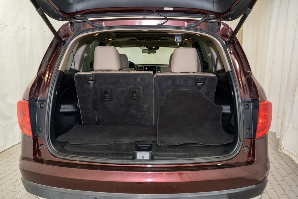 Used 2017 Honda Pilot Elite image 5