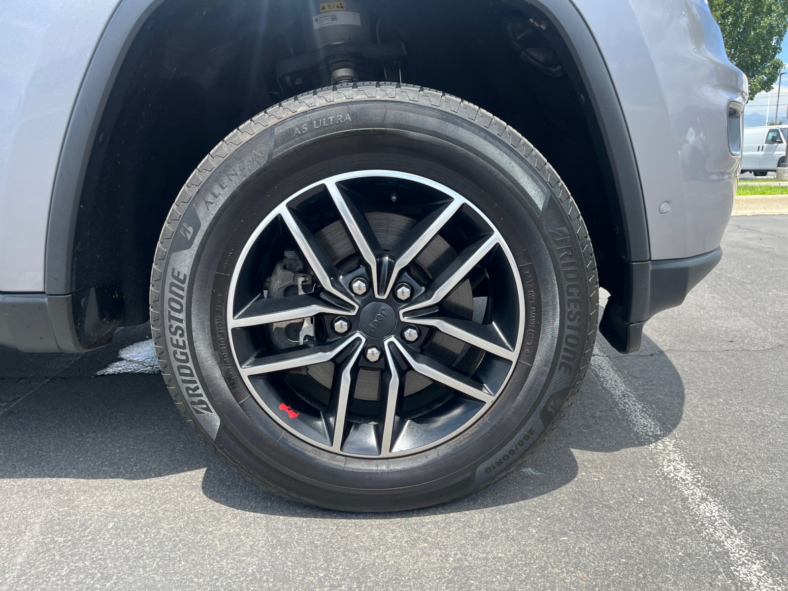 Used 2019 Jeep Grand Cherokee Trailhawk AWD/4WD image 31