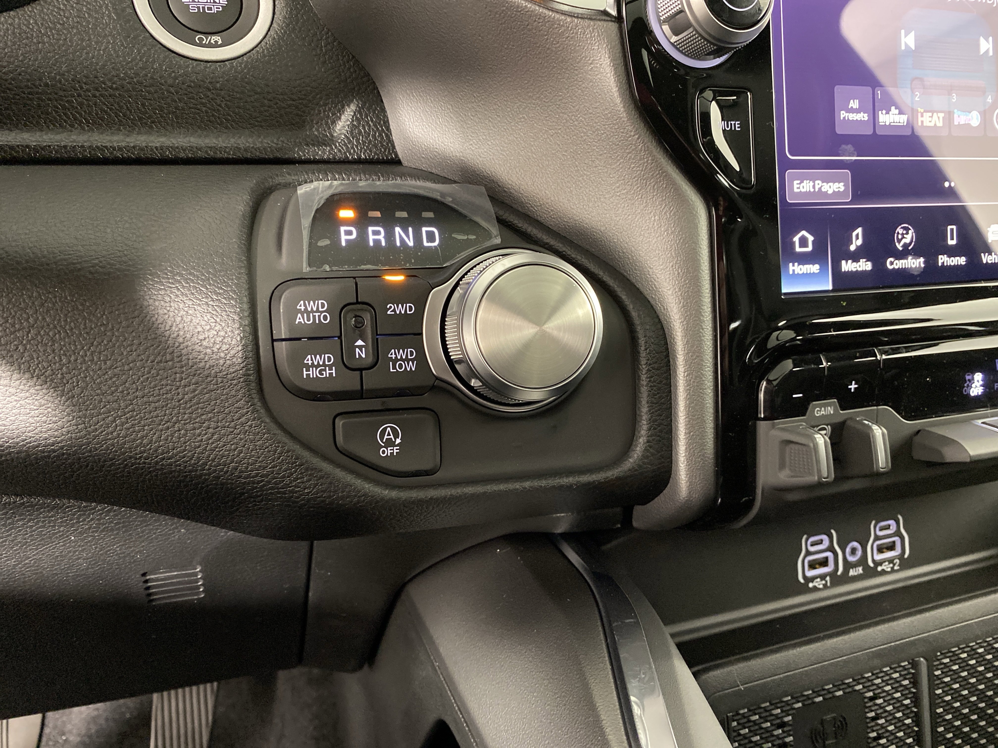 New 2026 RAM 1500 Laramie w/ Laramie Preferred Package image 30