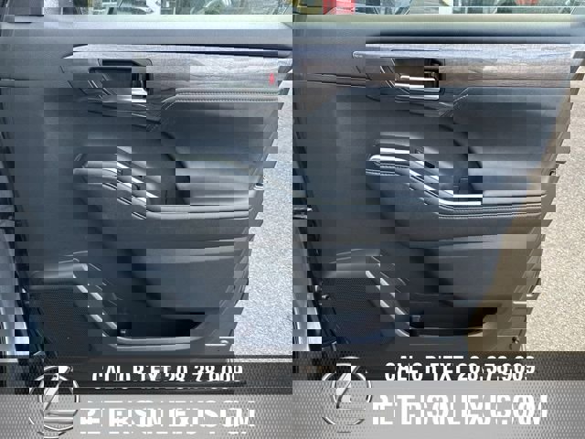 Used 2020 Toyota Highlander Limited image 11