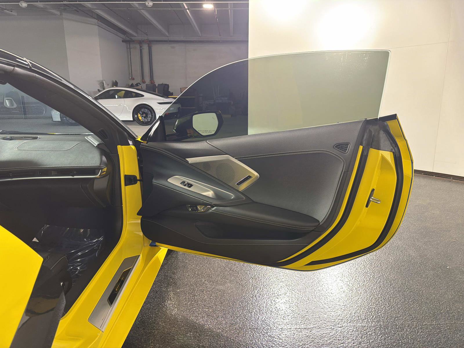 Used 2022 Chevrolet Corvette Stingray Preferred Conv w/ Battery Protection Package RWD image 23