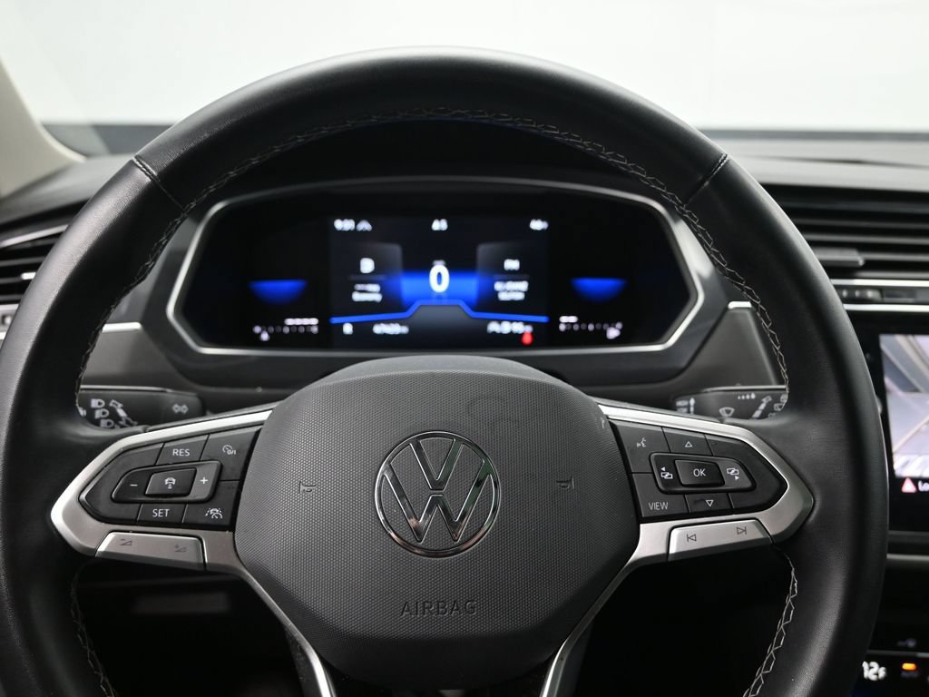 Used 2022 Volkswagen Tiguan SE AWD/4WD image 14