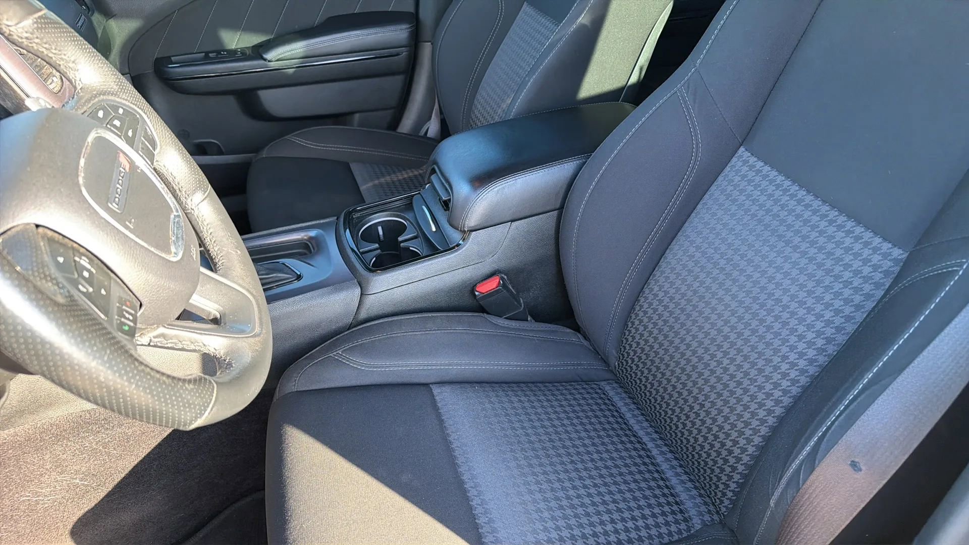 Used 2018 Dodge Charger GT w/ Driver Confidence Group image 40