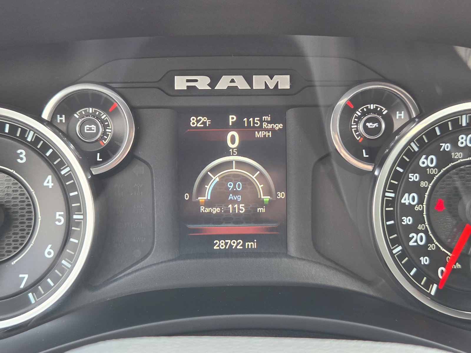 Used 2024 RAM 2500 Big Horn w/ Night Edition AWD/4WD image 16