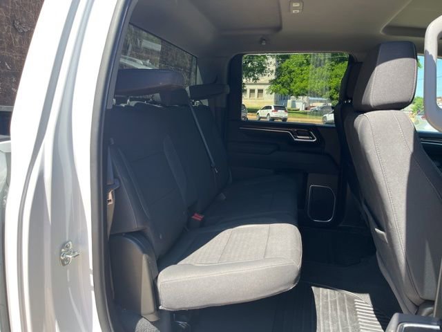 Used 2025 Chevrolet Silverado 2500 LT w/ Convenience Package AWD/4WD image 17