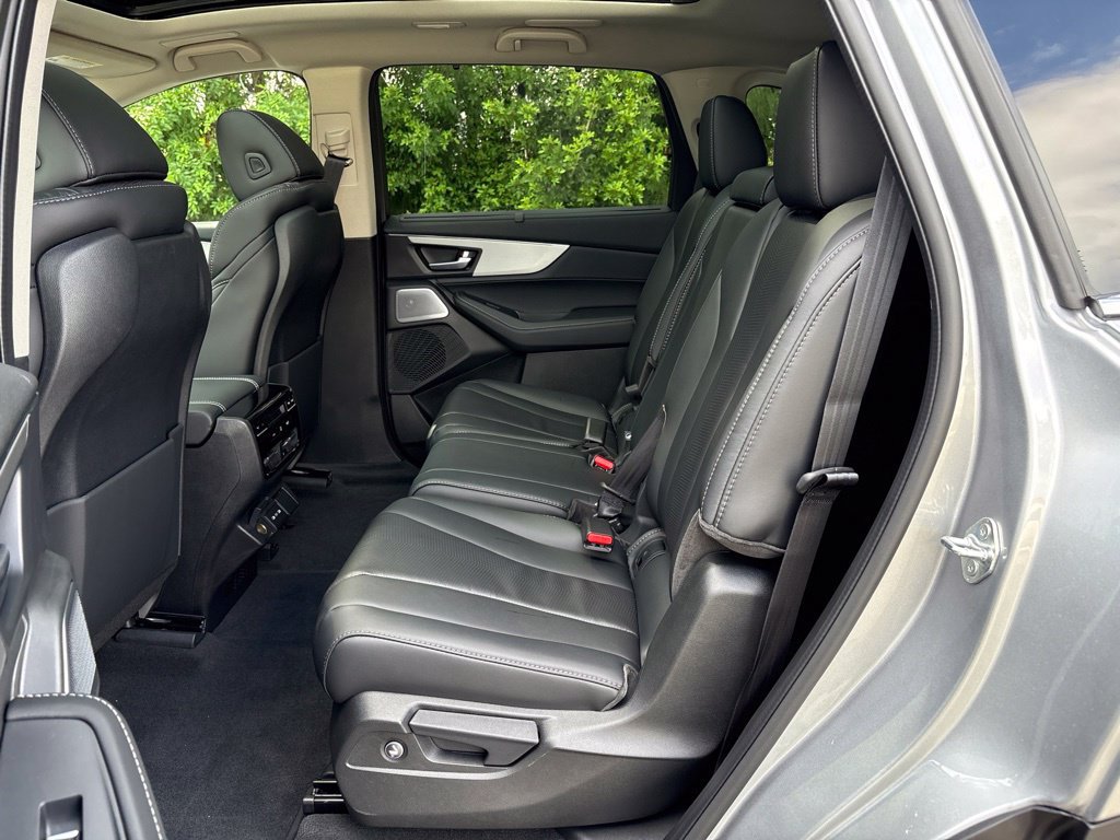 New 2026 Acura MDX w/ Technology Package FWD image 19