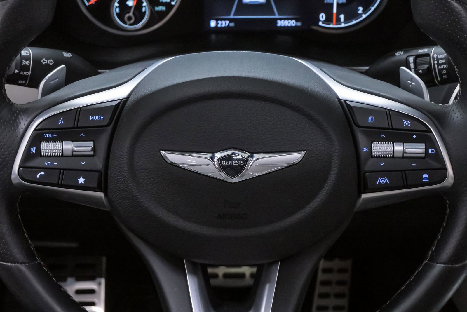 Certified 2022 Genesis G70 3.3T RWD image 21