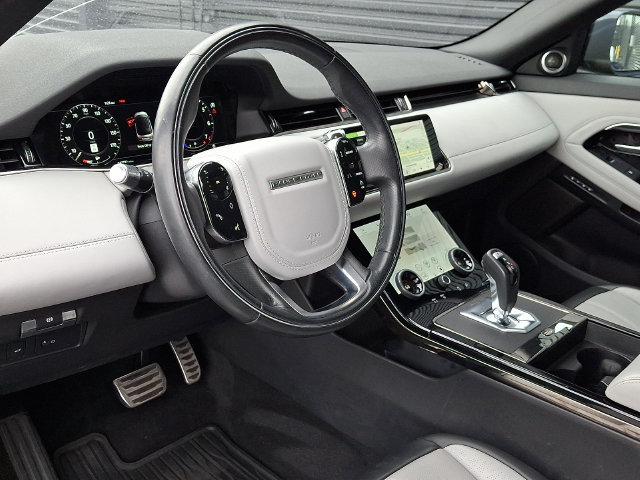 Used 2020 Land Rover Range Rover Evoque R-Dynamic HSE AWD/4WD image 4