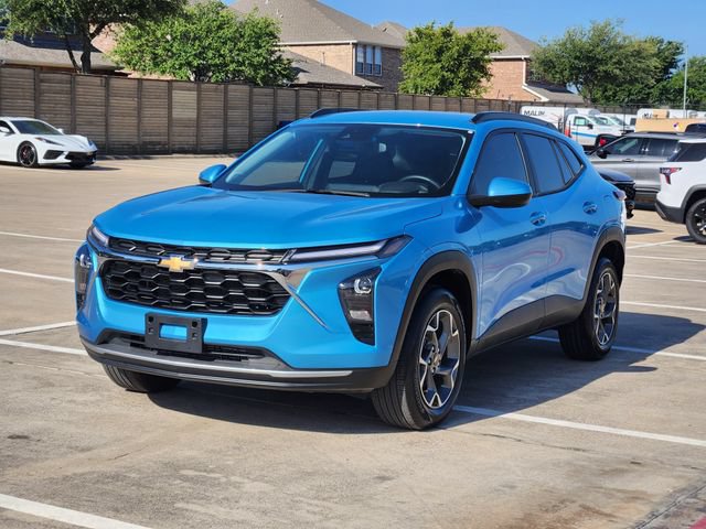 Used 2026 Chevrolet Trax LT w/ LT Convenience Package FWD image 11