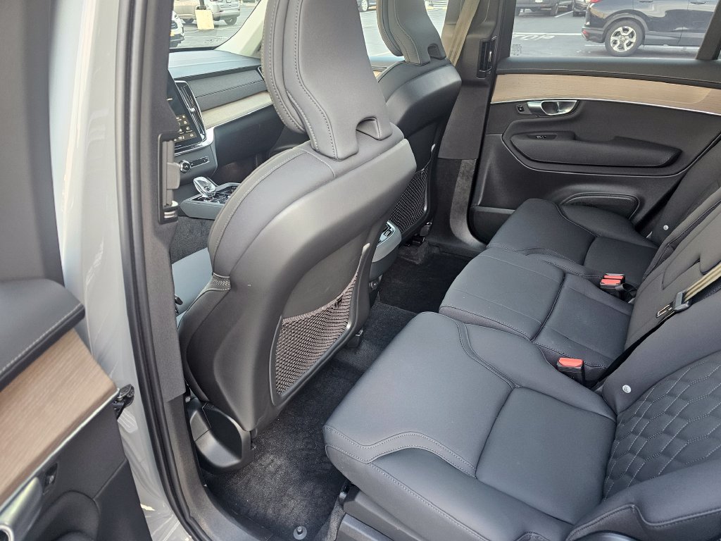 Certified 2026 Volvo XC90 B6 Plus w/ Protection Package AWD/4WD image 14