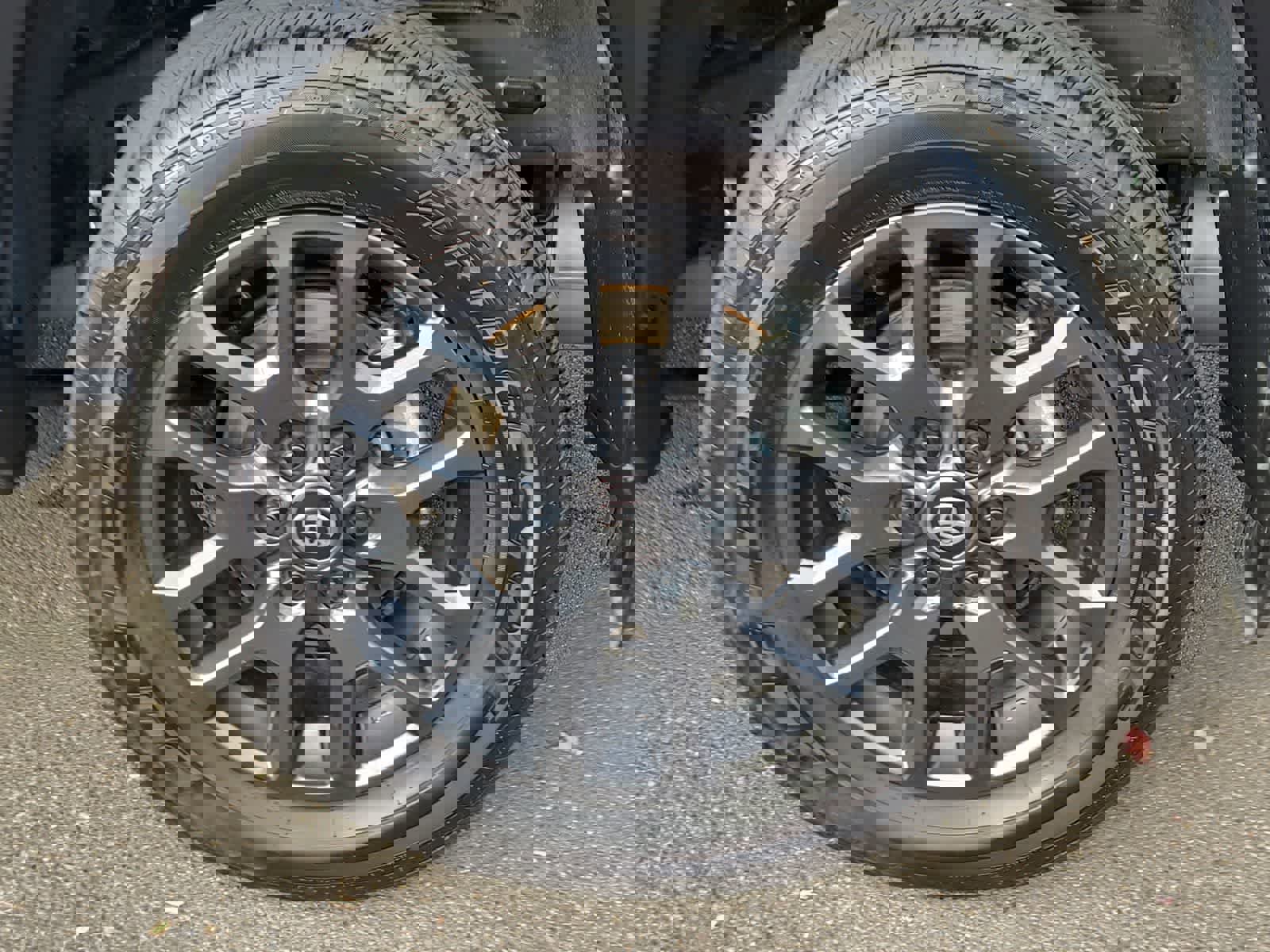 Used 2025 Toyota Sequoia Platinum image 16