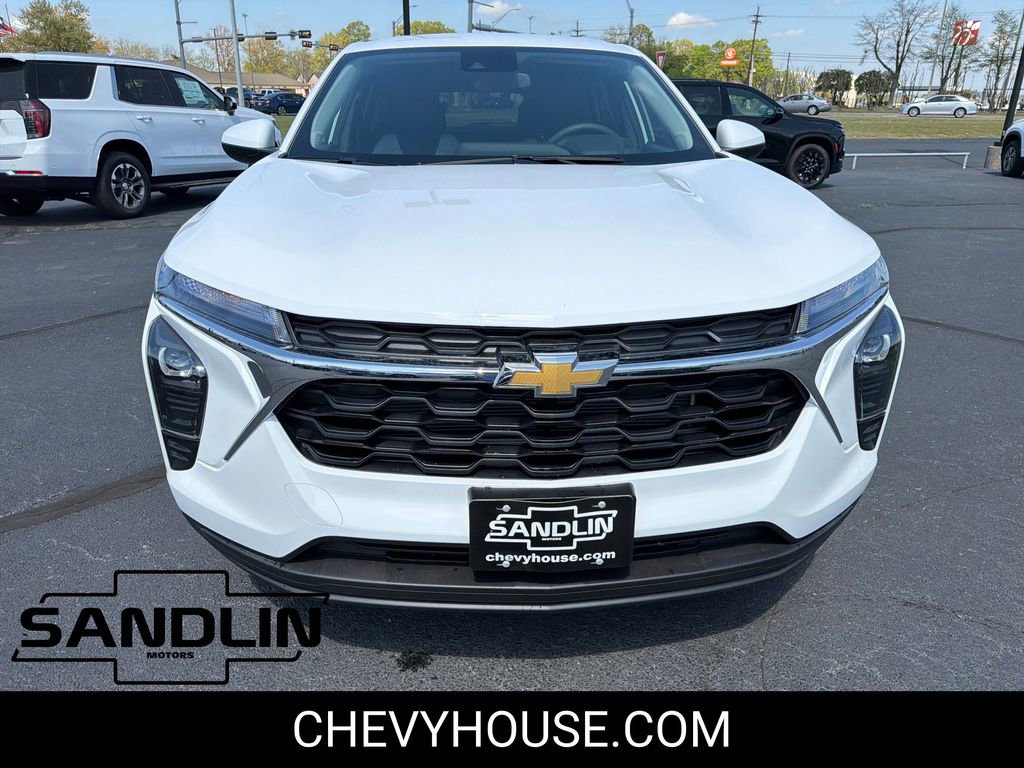 New 2026 Chevrolet Trax LS image 3