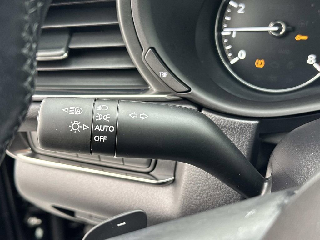 Used 2023 MAZDA CX-30 AWD 2.5 S w/ Premium Package image 24