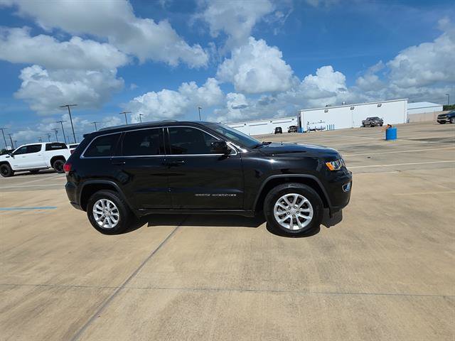 Used 2021 Jeep Grand Cherokee Laredo RWD image 4