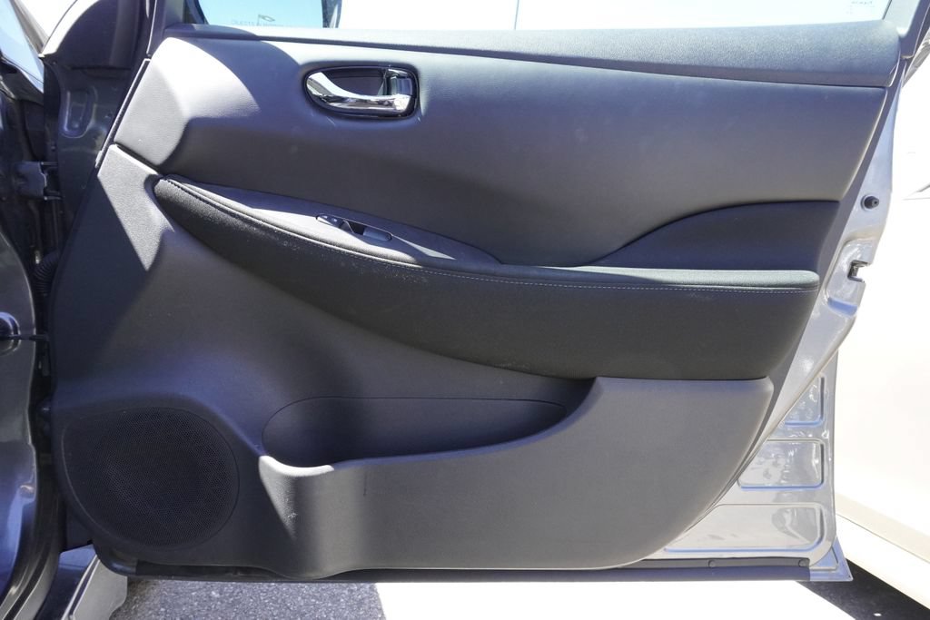 Used 2025 Nissan Leaf S FWD image 21