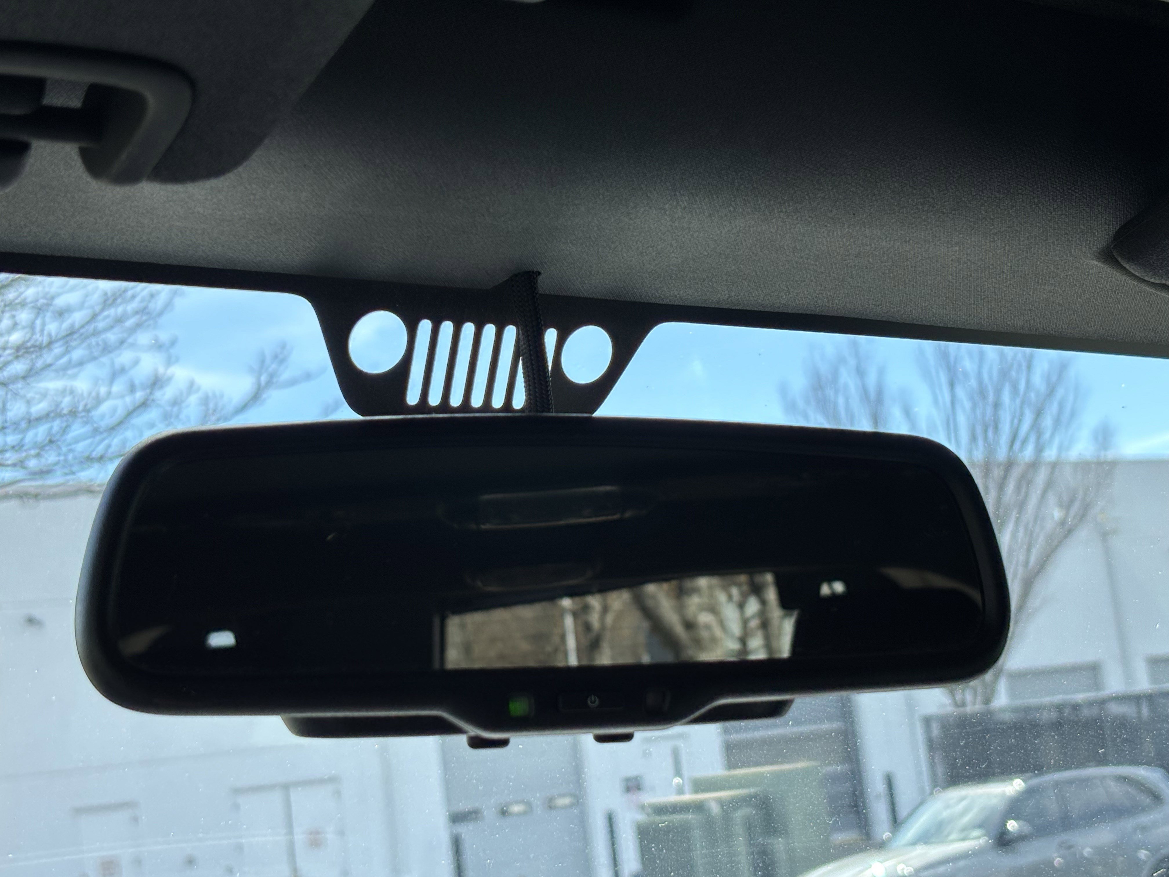 Used 2017 Jeep Wrangler Unlimited Sahara image 28