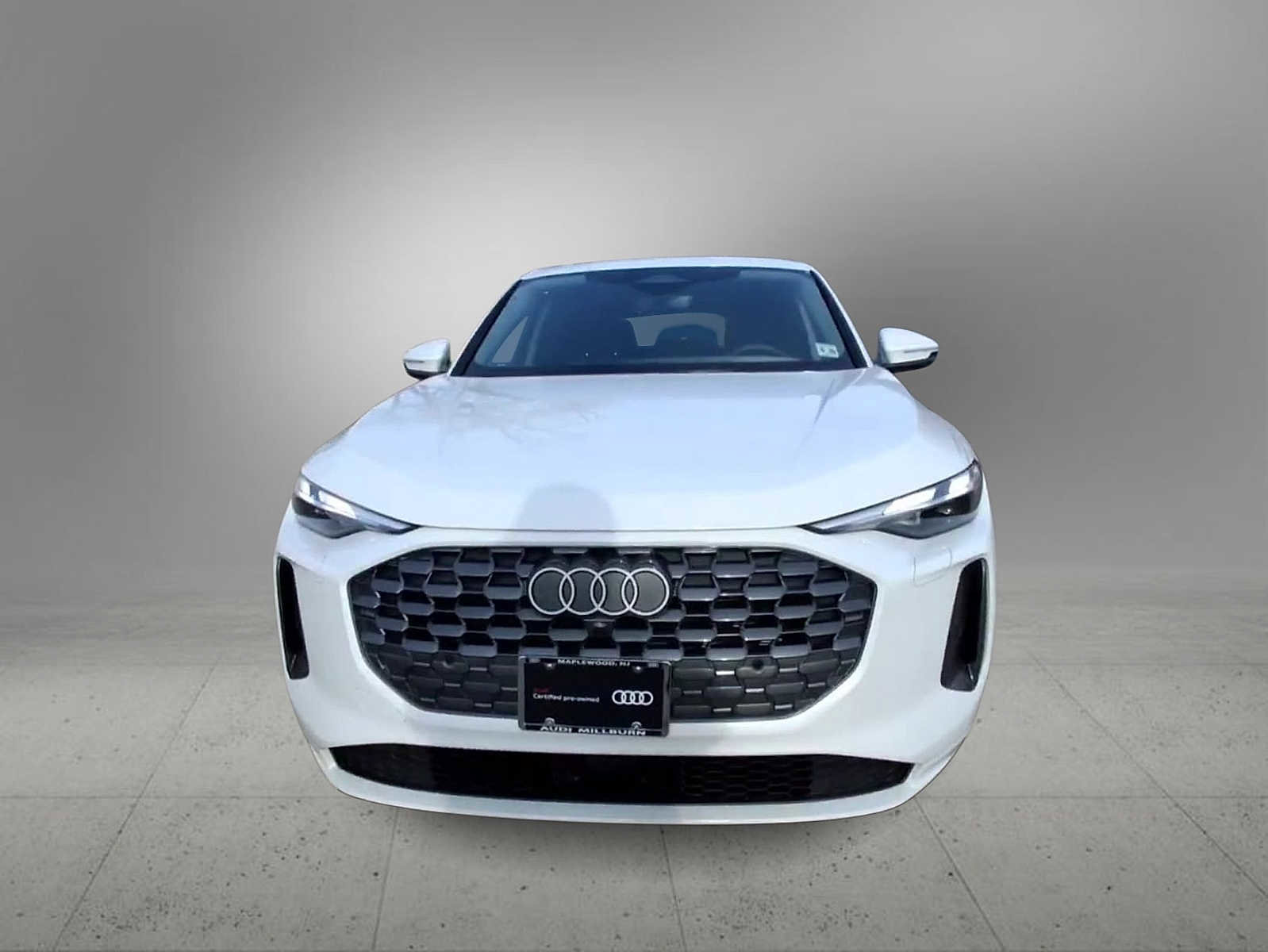 Certified 2025 Audi Q5 Premium w/ Convenience Package image 3