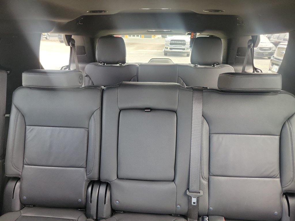 Used 2025 Chevrolet Tahoe LT RWD image 15